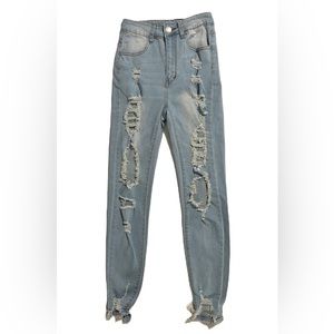 BRAND NEW light-washed distressed skinny jeans size XS